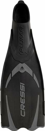 Black Cressi swim fin